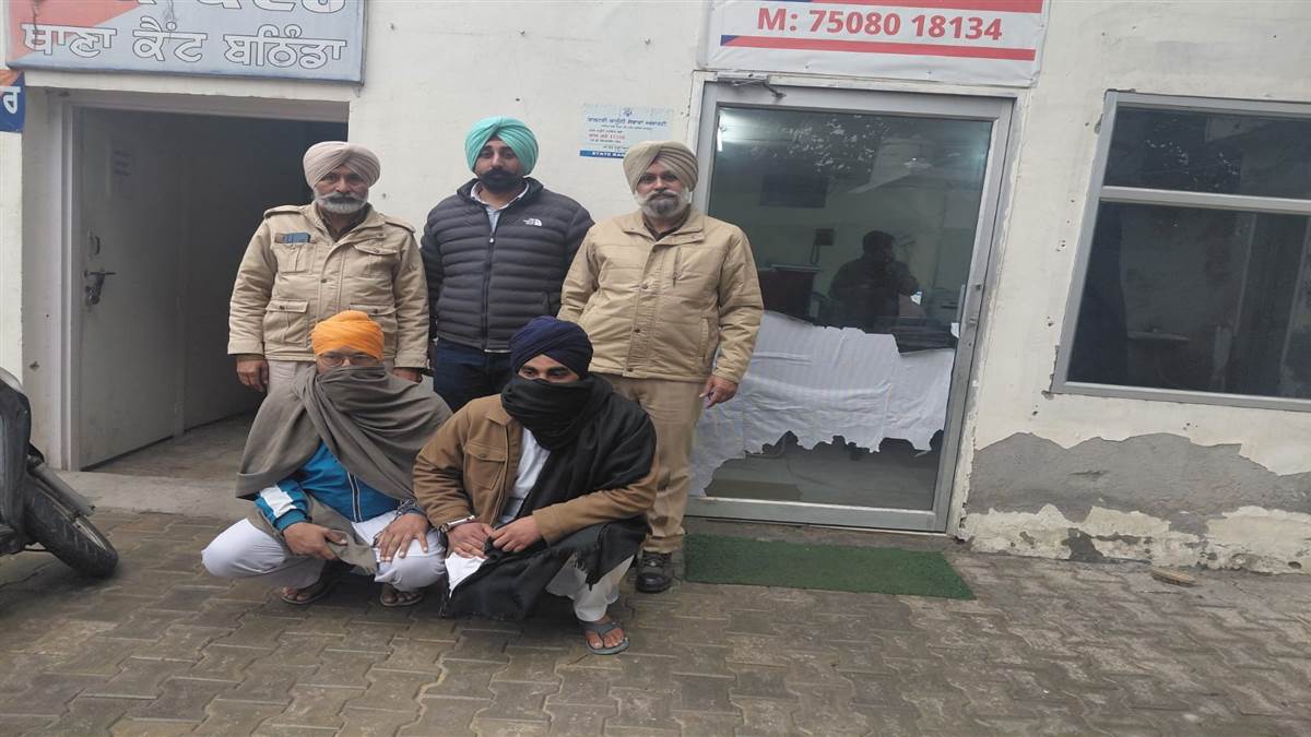 ਗੁਰਦੁਆਰਾ ਸਾਹਿਬ ਦੇ ਦਰਬਾਰ ਹਾਲ ’ਤੇ ਇੱਟਾਂ ਮਾਰਨ ਵਾਲੇ ਦੋ ਕਾਬੂ