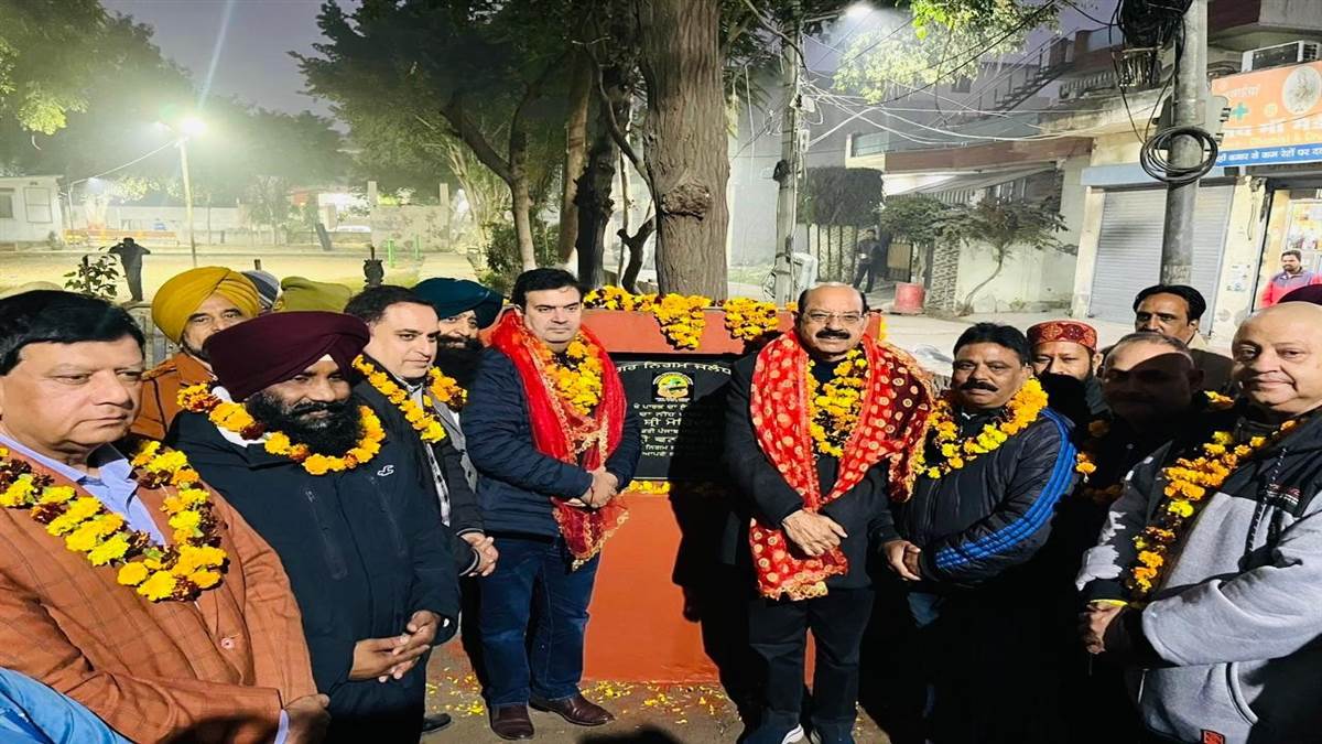 ਕੈਬਨਿਟ ਮੰਤਰੀ ਤੇ ਮੇਅਰ ਵੱਲੋਂ ਵਿਕਾਸ ਕਾਰਜਾਂ ਦਾ ਉਦਘਾਟਨ