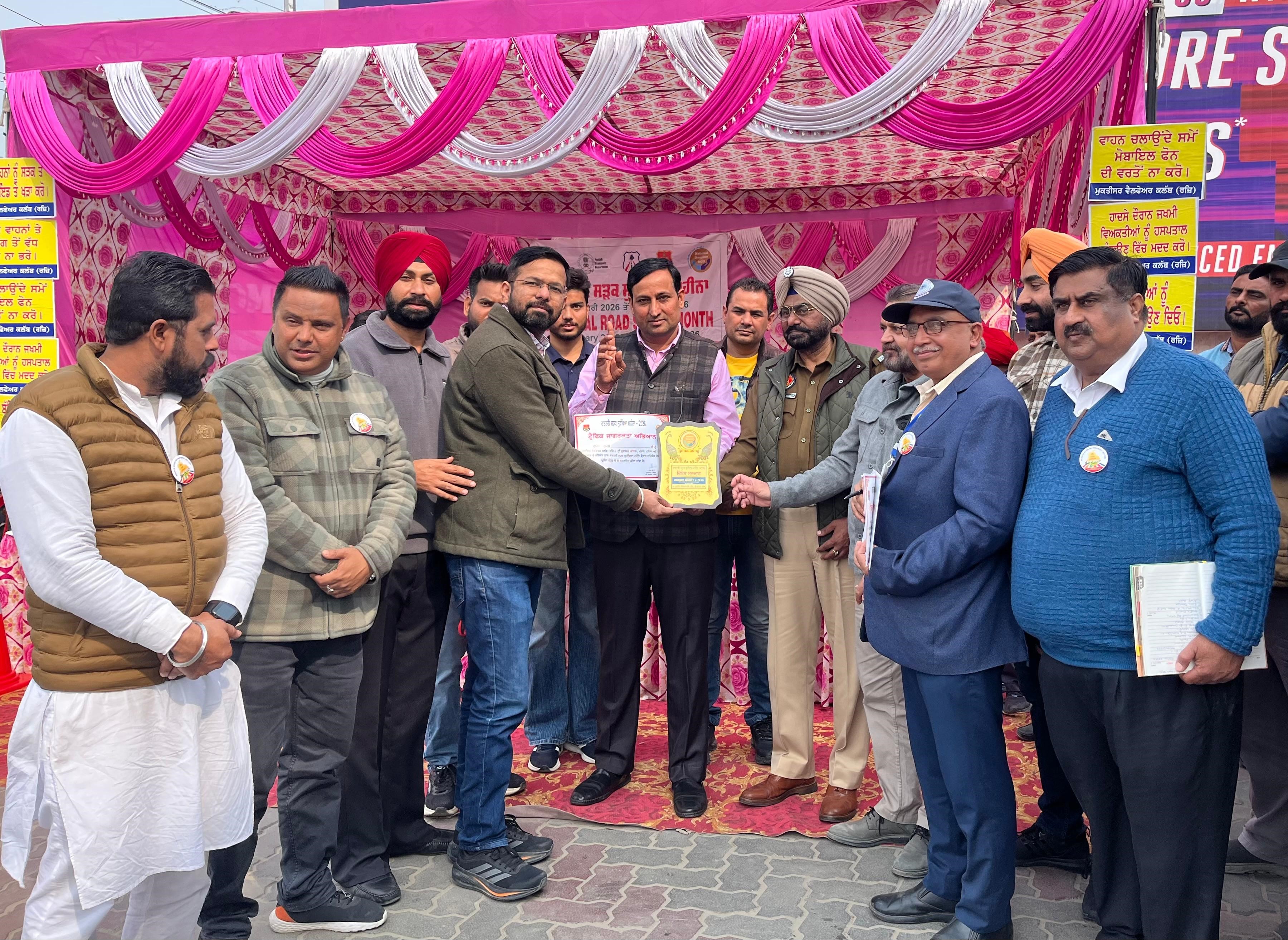 ਬੱਚਿਆਂ ਦੀ ਸੁਰੱਖਿਆ ਦੇ ਮੱਦੇਨਜ਼ਰ ਪਾਲਿਸੀ ਤਹਿਤ ਸਕੂਲ ਵਾਹਨ ਹੋਣ ਮੁਕੰਮਲ
