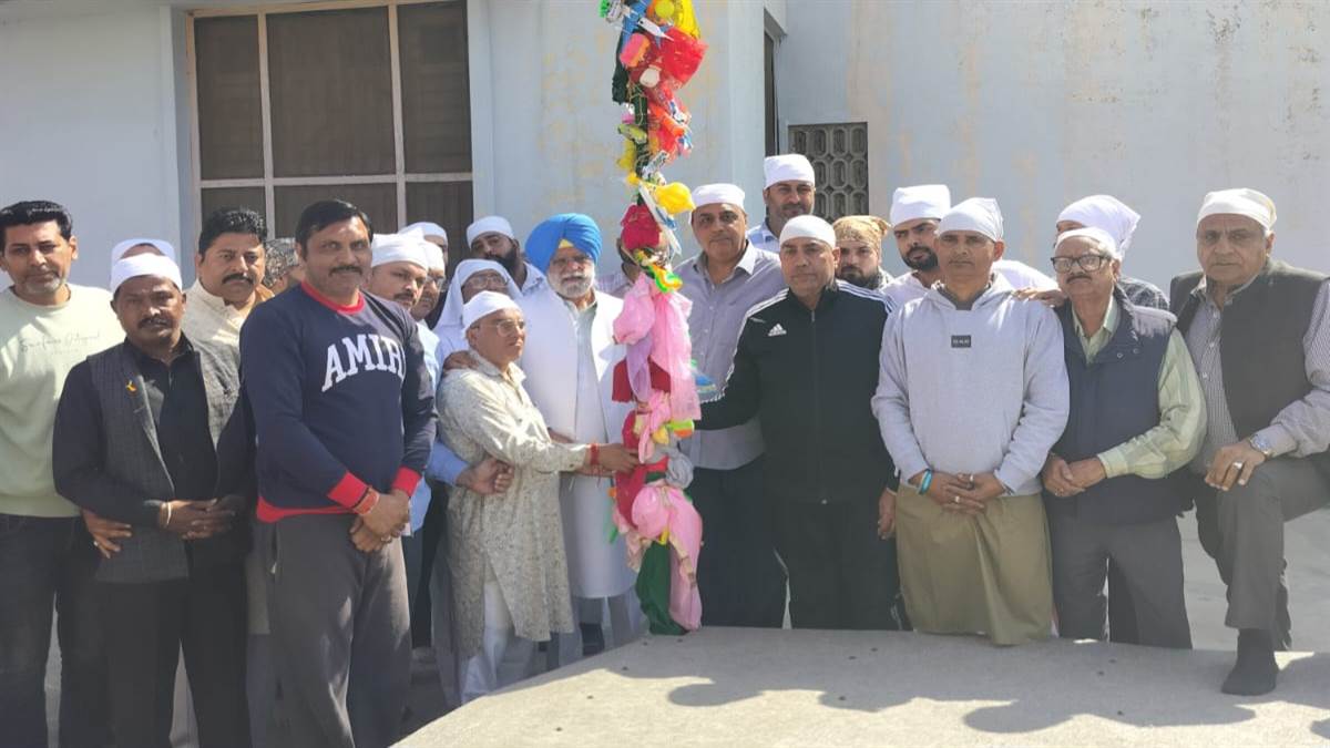 ਲਾਲਾਂ ਵਾਲਾ ਪੀਰ ਦਾ ਮੇਲਾ ਧੂਮ-ਧੜੱਕੇ ਨਾਲ ਸ਼ੁਰੂ