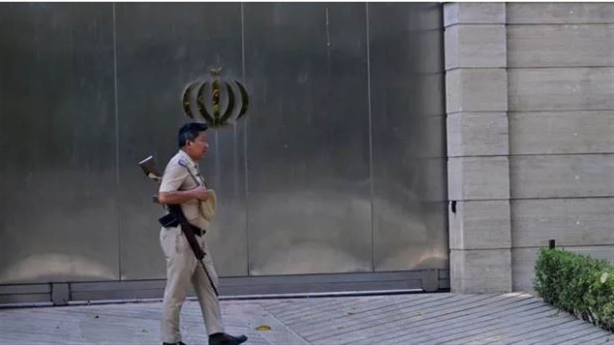 ਖਮੇਨੀ ਦੀ ਮੌਤ ਤੋਂ ਬਾਅਦ ਦਿੱਲੀ 'ਚ ਹਾਈ ਅਲਰਟ, ਦੂਤਘਰ ਸਮੇਤ ਸਾਰੀਆਂ ਮੁੱਖ ਥਾਵਾਂ 'ਤੇ ਵਧਾਈ ਗਈ ਸੁਰੱਖਿਆ