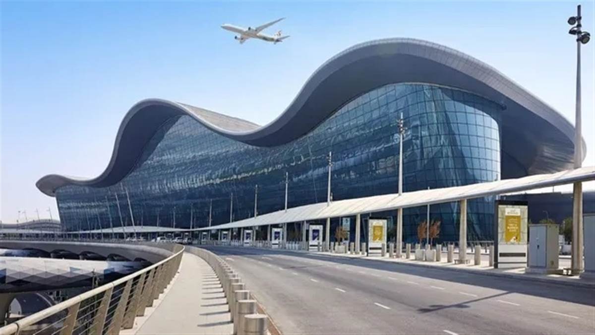 ਈਰਾਨ ਦਾ UAE 'ਤੇ ਜ਼ਬਰਦਸਤ ਹਮਲਾ, ਅਬੂ ਧਾਬੀ ਏਅਰਪੋਰਟ ਵਿਸਫੋਟ ’ਚ ਇੱਕ ਦੀ ਮੌਤ; ਦੁਬਈ ’ਚ ਕਈ ਧਮਾਕੇ