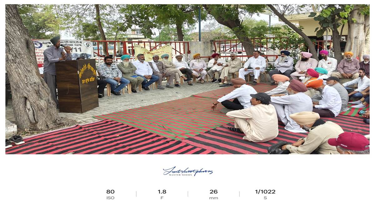 ਚਾਰ ਲੇਬਰ ਕੋਡਾਂ ਖ਼ਿਲਾਫ਼ ਕਾਲਾ ਦਿਵਸ ਮਨਾਉਂਦਿਆਂ ਮਜ਼ਦੂਰ-ਮੁਲਾਜ਼ਮਾਂ ਵੱਲੋਂ ਰੋਸ ਮੁਜ਼ਾਹਰਾ