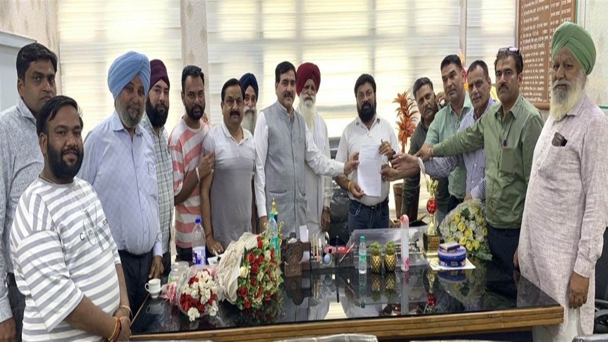 ਸੁਲਤਾਨਪੁਰ ਲੋਧੀ ਮੰਡੀ ਪੂਰੀ ਤਰ੍ਹਾਂ ਬੰਦ, ਕਣਕ ਦੀ ਖ਼ਰੀਦ ਠੱਪ