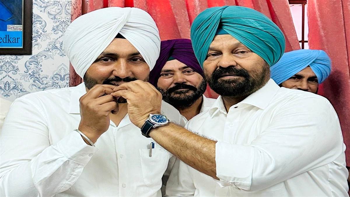 ਵਿਧਾਇਕ ਡਿੰਪੀ ਢਿੱਲੋਂ ਵੱਲੋਂ ਐਡਵੋਕੇਟ ਸੰਧੂ ਦਿੱਤੀ ਵਧਾਈ