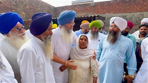 ਵਿਧਾਇਕ ਦੀ ਸਰਪ੍ਰਸਤੀ ਹੇਠ ਗ਼ਰੀਬਾਂ ’ਤੇ ਢਾਹਿਆ ਜਾ ਰਿਹਾ ਅੱਤਿਆਚਾਰ : ਬ੍ਰਹਮਪੁਰਾ