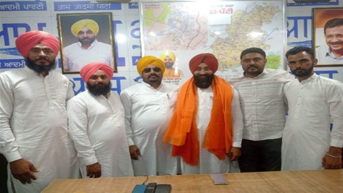 https://img.punjabijagran.com/punjabi/ਕਮੇਟੀ ਦਾ ਚੇਅਰਮੈਨ ਬਣਨ 'ਤੇ ਦਿਲਬਾਗ ਸਿੰਘ ਸੰਧੂ ਸਨਮਾਨਿਤ