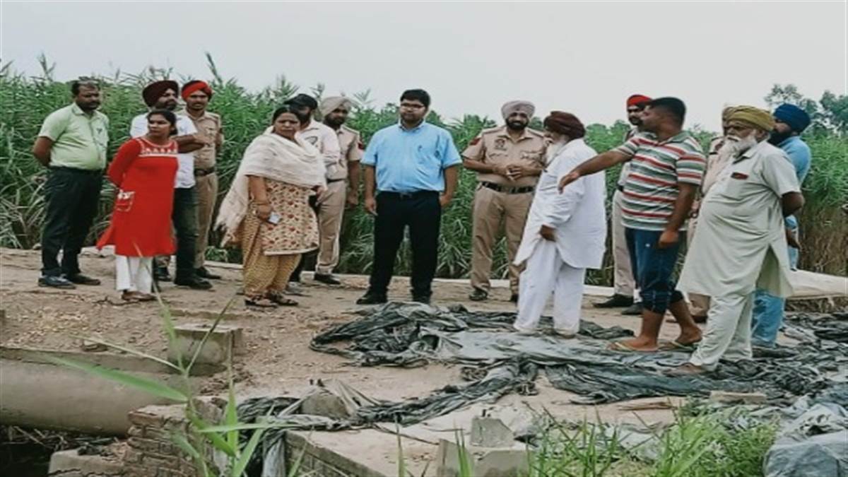 DC Muktsar inspects drains in view of rains