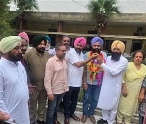 ‘ਕਯਾ ਬਾਤਾਂ ‘ਆਪ’ ਦਾ ਪ੍ਰਧਾਨ, ਭਾਜਪਾ ਦਾ ਸੀਨੀਅਰ ਤੇ ਕਾਂਗਰਸ ਦਾ ਮੀਤ ਪ੍ਰਧਾਨ’