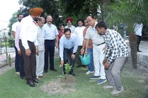 ਆਕਾਸ਼ਵਾਣੀ ਦੇ ਡਾਇਰੈਕਟਰ ਜਨਰਲ ਵੱਲੋਂ ਬਾਰਡਰ ਸਟੇਸ਼ਨਾਂ ਦਾ ਨਿਰੀਖਣ