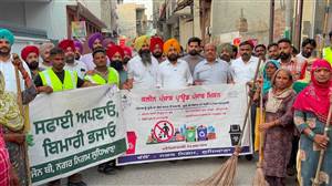 ਮੰਤਰੀ ਮੁੰਡੀਆਂ ਨੇ ਗੁਰੂ ਤੇਗ ਬਹਾਦਰ ਨਗਰ ’ਚ ਚਲਾਈ ਸਫਾਈ ਮੁਹਿੰਮ
