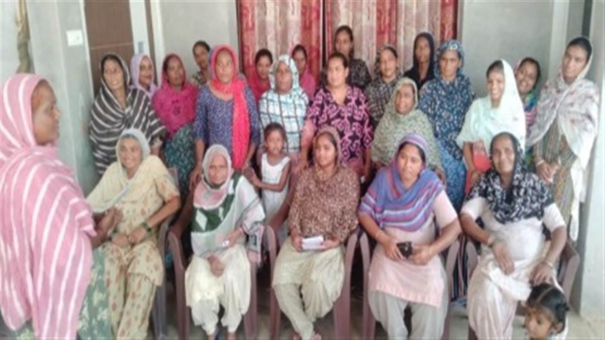 A meeting of village Khosa Pando unit was held