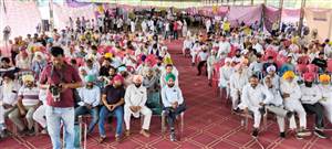ਹਾੜੀ ਦੀਆਂ ਫ਼ਸਲਾਂ ਦੀ ਕਾਸ਼ਤ ਲਈ ਲਾਇਆ ਜ਼ਿਲ੍ਹਾ ਪੱਧਰੀ ਕਿਸਾਨ ਸਿਖਲਾਈ ਕੈਂਪ