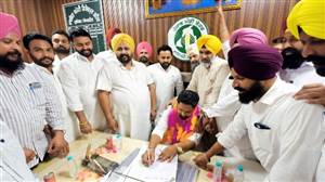 ਹਰਮੀਤ ਸਿੰਘ ਸੰਧੂ ਖਾਈ ਨੇ ਸੰਭਾਲਿਆ ਮਾਰਕੀਟ ਕਮੇਟੀ ਫਿਰੋਜ਼ਪੁਰ ਸ਼ਹਿਰ ਦੇ ਚੇਅਰਮੈਨ ਦਾ ਅਹੁਦਾ