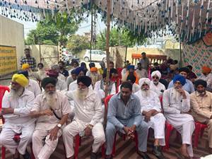 ਰਮੀਦੀ ’ਚ ਪਰਾਲੀ ਸਾੜਨ ਵਿਰੁੱਧ ਜਾਗਰੂਕਤਾ ਕੈਂਪ ਲਗਾਇਆ
