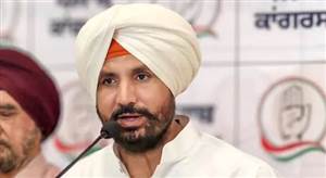 ‘ਕਹਿਣ ਨੂੰ ਹੁਣ ਕੁਝ ਨਹੀਂ...’, ਅਸਤੀਫ਼ੇ ਤੋਂ ਬਾਅਦ ਦਿੱਲੀ ਰਵਾਨਾ ਹੋਏ ਰਾਜਾ ਵੜਿੰਗ; ਸ਼ੁੱਕਰਵਾਰ ਨੂੰ ਰਾਹੁਲ ਗਾਂਧੀ ਨਾਲ ਹੋਵੇਗੀ ਮੁਲਾਕਾਤ