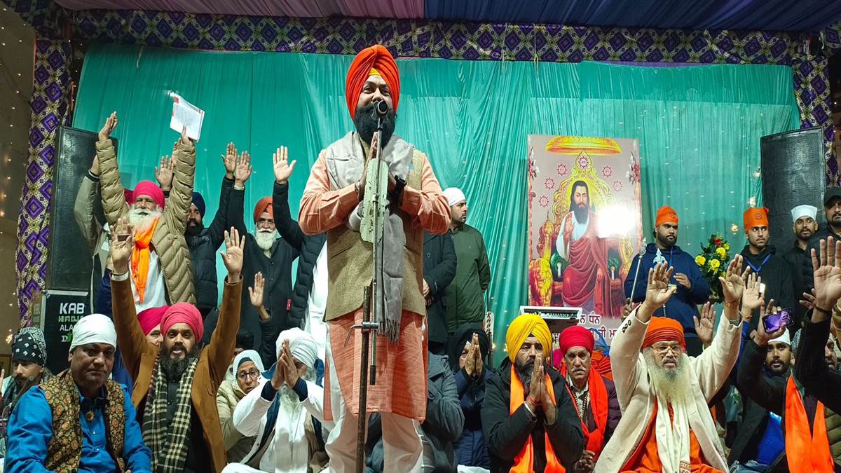 ਬਾਬੂ ਮੰਗੂ ਰਾਮ ਮੁੱਗੋਵਾਲ ਦਾ ਜਨਮਦਿਨ ਮਨਾਉਣ ਲਈ ਚਰਨਛੋਹ ਗੰਗਾ ਵਿਖੇ ਸੰਗਤਾਂ ਦੇ ਸੈਲਾਬ ਨੇ ਤੋੜਿਆ ਪਿਛਲੇ 42 ਸਾਲ ਦਾ ਰਿਕਾਰਡ