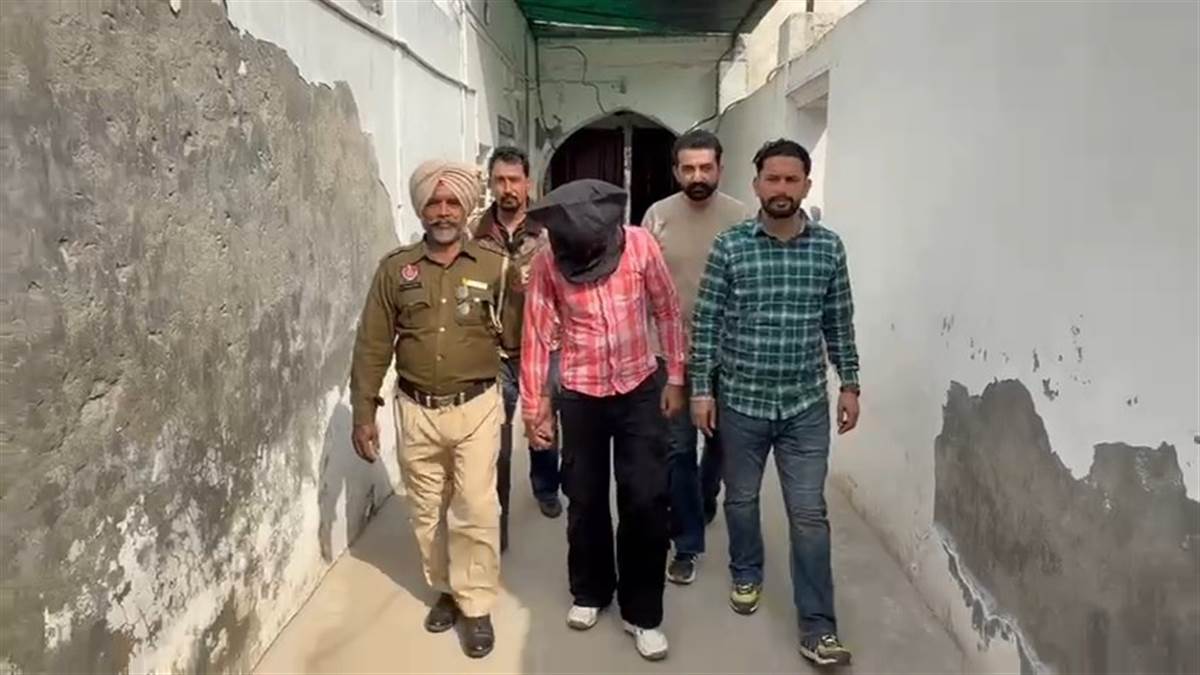 ਵਾਰਦਾਤ ਦੀ ਫਿਰਾਕ 'ਚ ਘੁੰਮ ਰਿਹਾ ਮੁਲਜ਼ਮ ਹਥਿਆਰਾਂ ਸਣੇ ਕਾਬੂ
