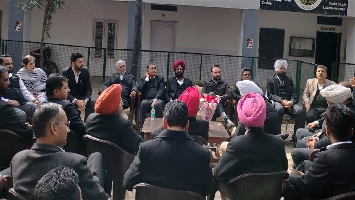 ਐਡਵੋਕੇਟ ਸੈਣੀ ਵੱਲੋਂ ਬਾਰ ਐਸੋਸੀਏਸ਼ਨ ਦਾ ਦੌਰਾ, ਸਮੱਸਿਆਵਾਂ ਪਹਿਲ ਦੇ ਆਧਾਰ ’ਤੇ ਹੱਲ ਕਰਨ ਦਾ ਵਾਅਦਾ