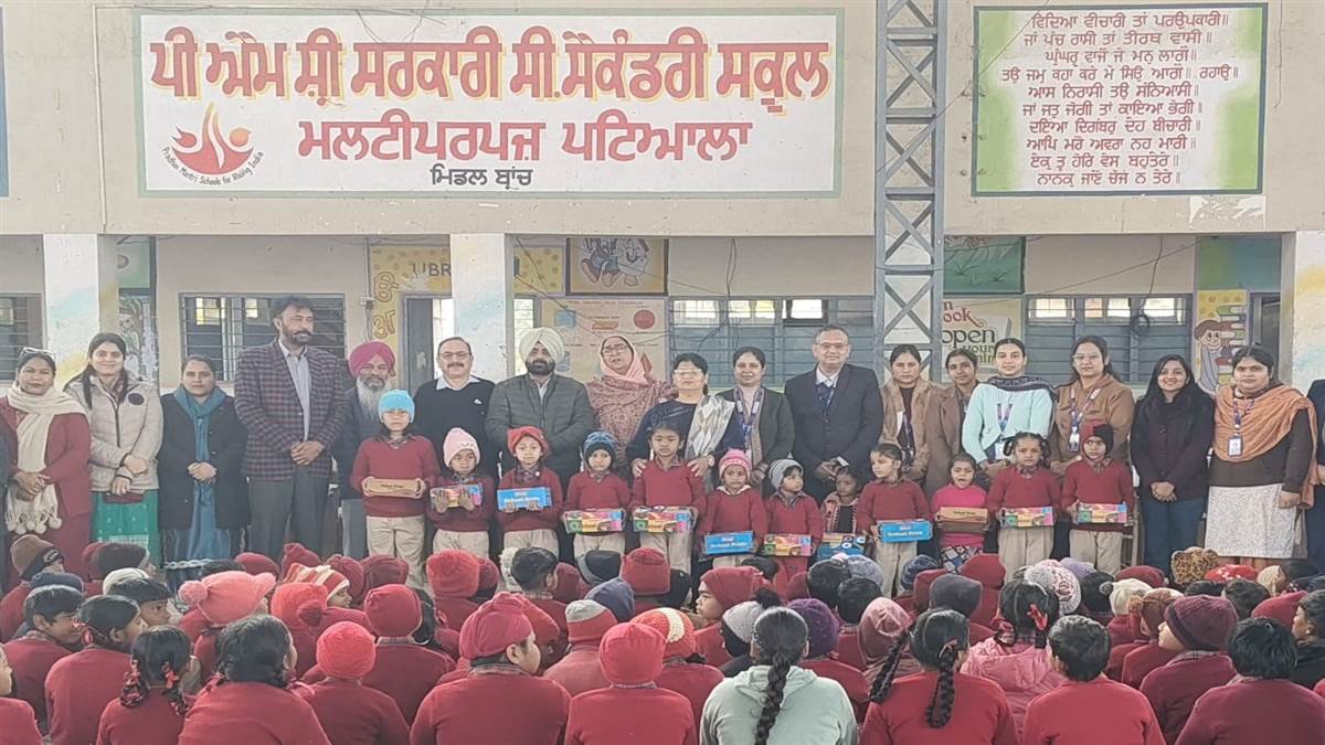 ਸੁਸਾਇਟੀ ਵੱਲੋਂ 80 ਵਿਦਿਆਰਥੀਆਂ ਨੂੰ ਬੂਟ ਤਕਸੀਮ