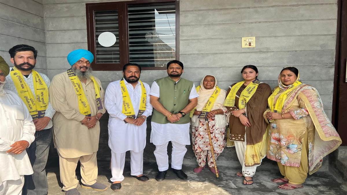 ਕਾਂਗਰਸੀ ਆਗੂ ਨਵਦੀਪ ਨੀਟਾ ਪਰਿਵਾਰ ਸਮੇਤ ‘ਆਪ’ ’ਚ ਸ਼ਾਮਲ