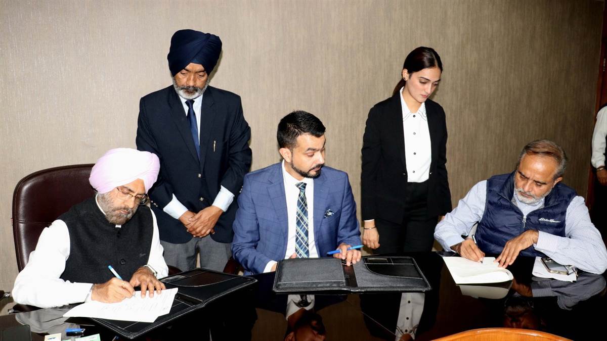 ਪੀਯੂ ਵੱਲੋਂ ਆਸਟ੍ਰੇਲੀਆ ਦੇ ਅਦਾਰੇ 'ਯੂਨੀਵਰਸਲ ਬਿਜ਼ਨੈੱਸ ਸਕੂਲ' ਨਾਲ ਕੀਤਾ ਇਕਰਾਰਨਾਮਾ