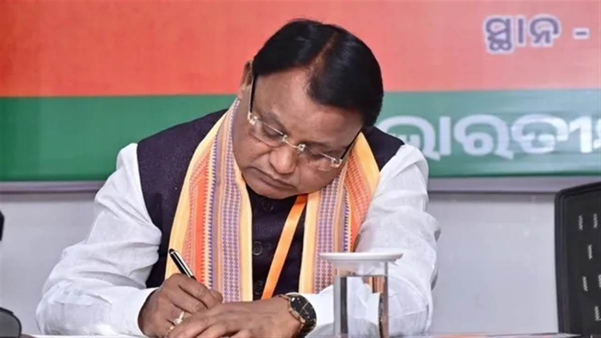 ਈਰਾਨ-ਇਜ਼ਰਾਈਲ ਸੰਘਰਸ਼ ਦੇ ਵਿਚਕਾਰ ਦੁਬਈ ’ਚ ਫਸੇ ਕਈ ਓਡੀਸ਼ਾਵਾਸੀ, ਸੁਰੱਖਿਅਤ ਵਾਪਸੀ ਲਈ ਸਰਕਾਰ ਹੋਈ ਸਰਗਰਮ