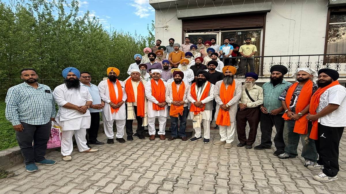 ਨਵ-ਨਿਯੁਕਤ ਅਹੁਦੇਦਾਰਾਂ ਦਾ ਕੀਤਾ ਵਿਸ਼ੇਸ਼ ਸਨਮਾਨ