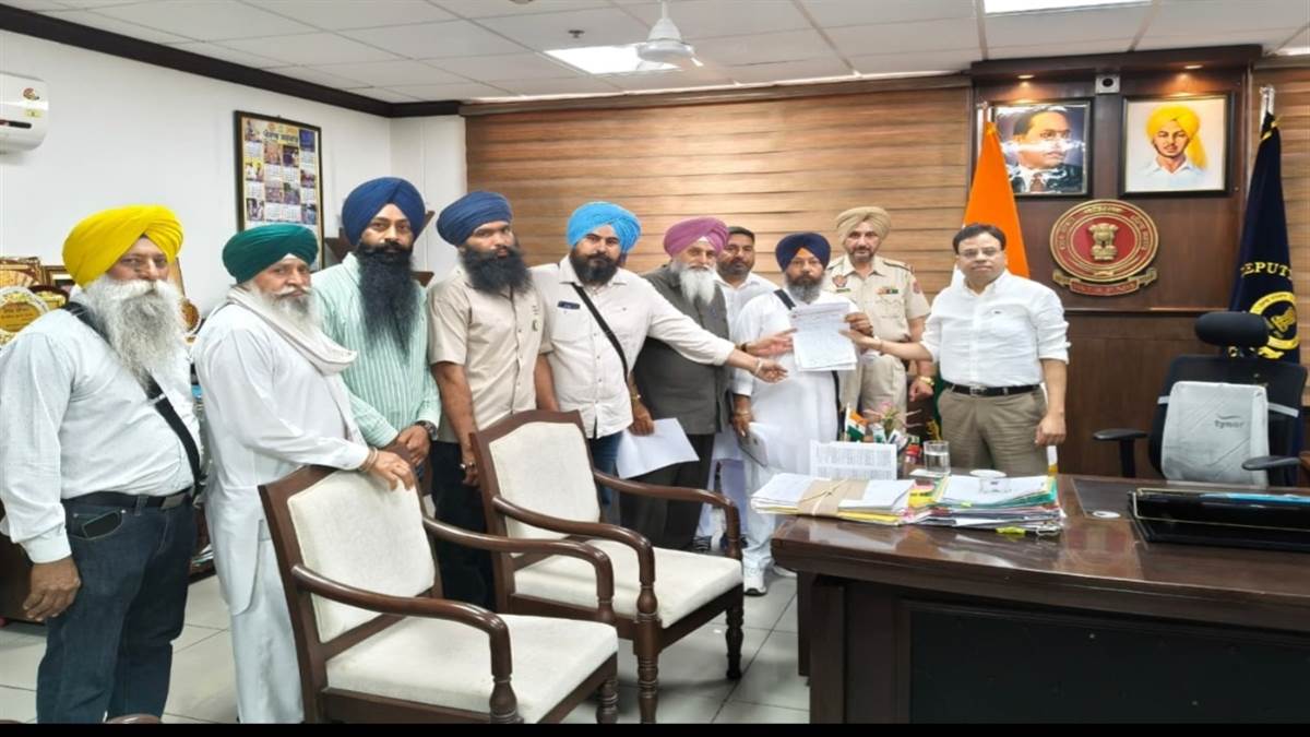 ਕਿਸਾਨ ਆਗੂਆਂ ਵੱਲੋਂ ਪ੍ਰਾਈਵੇਟ ਸਕੂਲ ਮਾਫੀਆ ਖਿਲਾਫ ਸੰਘਰਸ਼ ਦਾ ਐਲਾਨ