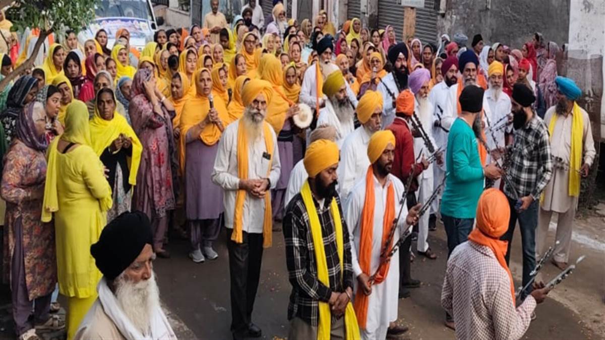 ਬੇਬੇ ਨਾਨਕੀ ਜੀ ਦੇ ਪ੍ਰਕਾਸ਼ ਦਿਹਾੜੇ ਨੂੰ ਸਮਰਪਿਤ ਵਿਸ਼ਾਲ ਪ੍ਰਭਾਤ ਫੇਰੀ ਸਜਾਈ