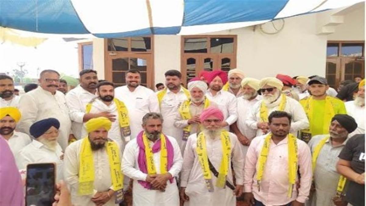 ਜਗਦੀਪ ਸਿੰਘ ਕਾਕਾ ਬਰਾੜ ਦੀ ਅਗਵਾਈ ਕਈ ਪਰਿਵਾਰ 'ਆਪ' 'ਚ ਸ਼ਾਮਲ