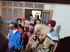 Mansa News : ਤਿੰਨ ਬੱਚਿਆਂ ਸਮੇਤ ਮਾਂ ਨੇ ਕੀਤੀ ਖ਼ੁਦਕੁਸ਼ੀ, ਇਲਾਕੇ 'ਚ ਸੋਗ ਦੀ ਲਹਿਰ