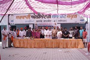 ਭਾਈ ਕਨ੍ਹਈਆ ਜੀ ਵੈਲਫੇਅਰ ਕਲੱਬ ਤੇ ਸ਼ਹੀਦ ਭਗਤ ਸਿੰਘ ਨੌਜਵਾਨ ਸਭਾ ਨੇ ਮੈਡੀਕਲ ਤੇ ਖੂਨਦਾਨ ਕੈਂਪ ਲਗਾਇਆ