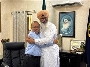 ਵਿਧਾਇਕ ਸੇਖੋਂ ਨੇ ਵੀਸੀ ਡਾ. ਰਜਿੰਦਰ ਬਾਂਸਲ ਨੂੰ ਦਿੱਤੀ ਵਧਾਈ