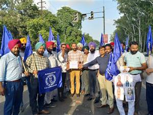 ਲੈਕਚਰਾਰ ਭਰਤੀ ’ਚ ਰਿਜ਼ਰਵੇਸ਼ਨ ਕੋਟਾ ਨਾ ਦੇਣ ’ਤੇ ਕੀਤਾ ਰੋਸ ਪ੍ਰਦਰਸ਼ਨ