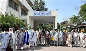 Farmers Protest : ਫਰੀਦਕੋਟ ਜੇਲ੍ਹ ’ਚ ਬੰਦ ਕਾਕਾ ਸਿੰਘ ਕੋਟੜਾ ਤੋਂ ਬਾਅਦ ਇੱਕ ਹੋਰ ਕਿਸਾਨ ਮੇਜਰ ਸਿੰਘ ਦੀ ਸਿਹਤ ਵਿਗੜੀ, ਦੂਸ਼ਿਤ ਪਾਣੀ ਤੇ ਖ਼ਰਾਬ ਖਾਣਾ ਦੇਣ ਦੇ ਦੋਸ਼