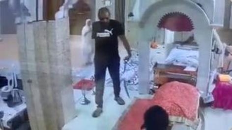 ਦਿੱਤੂਪੁਰ ਜੱਟਾਂ ‘ਚ ਬੇਅਦਬੀ ਦੀ ਕੋਸ਼ਿਸ਼ ਨਾਕਾਮ, ਅੰਗ ਪਾੜਣ ਤੋਂ ਰੋਕਣ ‘ਤੇ ਕ੍ਰਿਪਾਨ ਚੁੱਕ ਕੇ ਭੱਜਿਆ ਮੁਲਜ਼ਮ