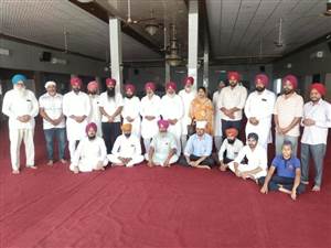 ਗੁਰਦੁਆਰਾ ਸਾਹਿਬ ’ਚ  ਸ੍ਰੀ ਸੁਖਮਨੀ ਸਾਹਿਬ ਜੀ ਦੇ ਕਰਵਾਏ ਪਾਠ