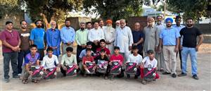 ਕੁਲਵਿੰਦਰ ਸਿੰਘ ਭਾਰਟਾ ਵੱਲੋਂ ਖਿਡਾਰੀਆਂ ਨੂੰ ਵਰਦੀਆਂ ਵੰਡੀਆਂ