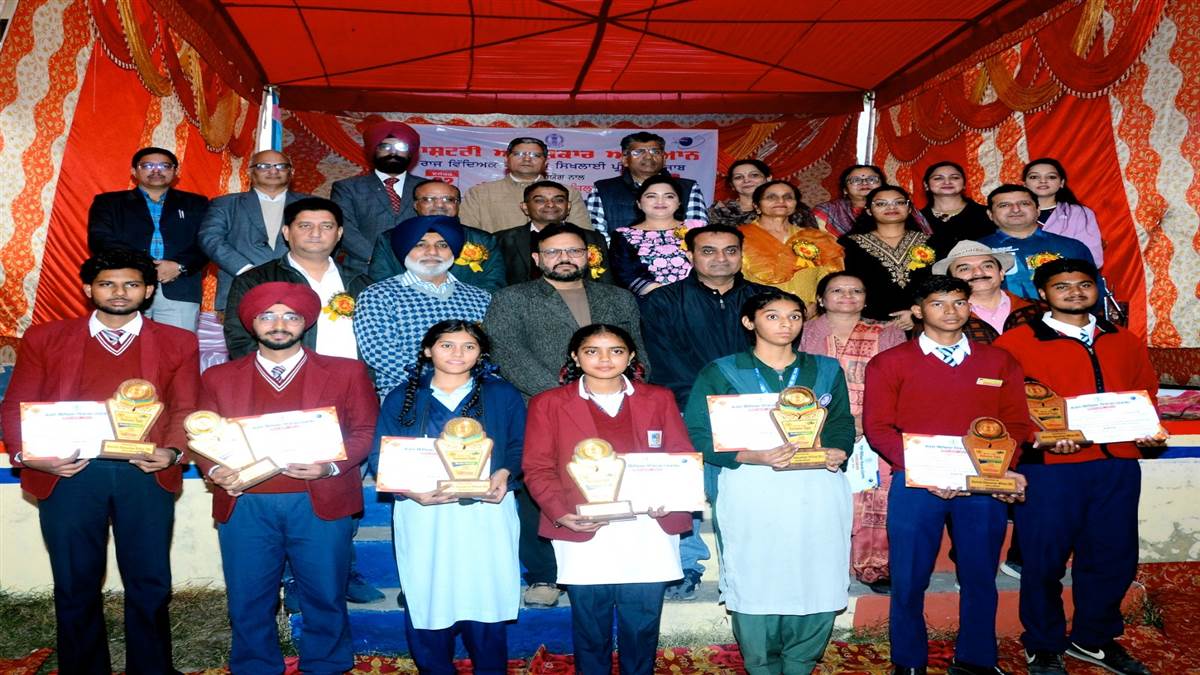 ਜ਼ਿਲ੍ਹਾ ਪੱਧਰੀ ਸਾਇੰਸ ਪ੍ਰਦਰਸ਼ਨੀ ’ਚ ਬਿਹਤਰੀਨ ਮਾਡਲ ਪੇਸ਼