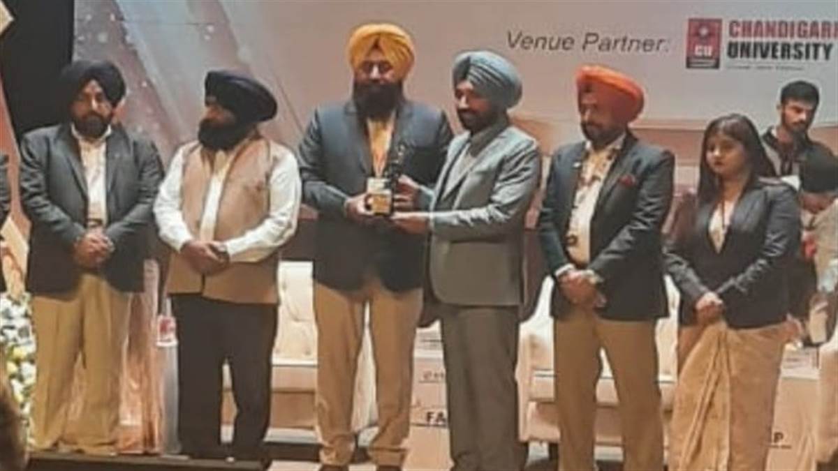 ਪ੍ਰਿੰਸੀਪਲ ਹਰਦੀਪ ਸਿੰਘ ਕਾਹਲੋਂ ਫੈਪ ਐਵਾਰਡ ਨਾਲ ਸਨਮਾਨਿਤ