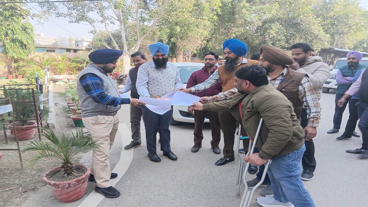 ਹੱਕ ਮੰਗਦੇ ਆਗੂਆਂ ’ਤੇ ਪਰਚੇ ਕਰਨਾ ਲੋਕਤੰਤਰ ਦਾ ਘਾਣ : ਦੀਪਕ