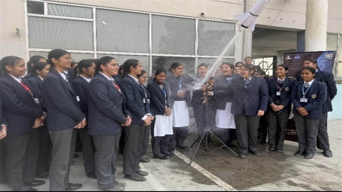 ਵਿਦਿਆਰਥੀਆਂ ਨੂੰ ਪੁਲਾੜ ਬਾਰੇ ਦਿੱਤੀ ਜਾਣਕਾਰੀ