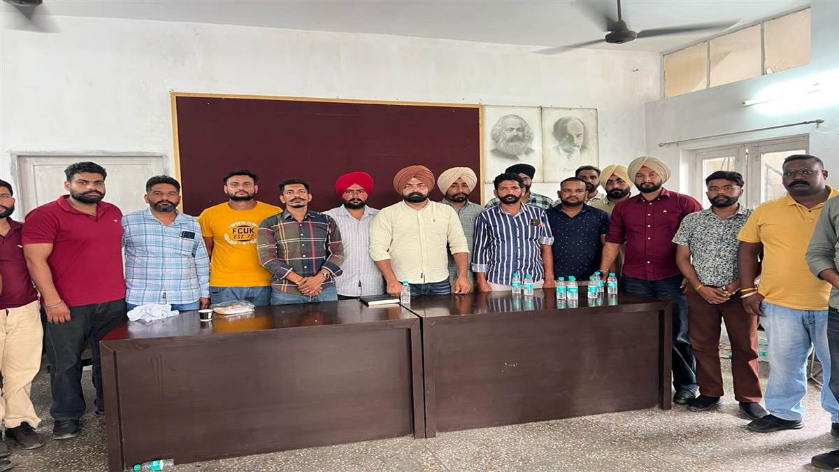 ਕਾਬੂ ਕੀਤੇ ਠੇਕਾ ਕਾਮਿਆਂ ਨੂੰ ਰਿਹਾਅ ਕਰੇ ਸਰਕਾਰ : ਤੁਲੇਵਾਲ