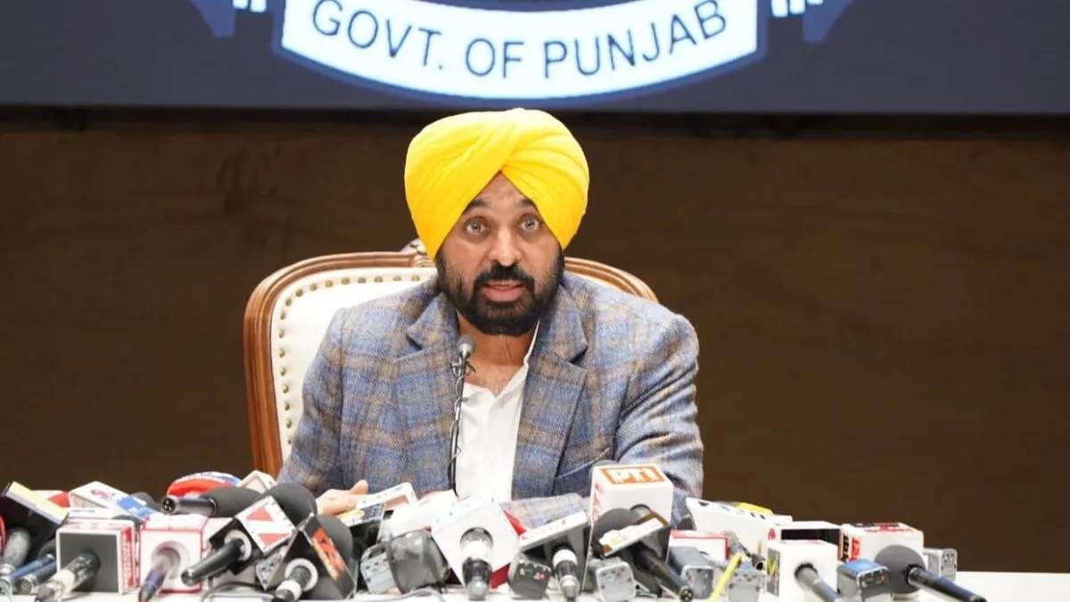 ਘਟੀਆ ਸੜਕ ਬਣਾਉਣ 'ਤੇ ਤੁਰੰਤ ਕਾਲੀ ਸੂਚੀ 'ਚ ਪਾ ਦਿੱਤਾ ਜਾਵੇਗਾ ਠੇਕੇਦਾਰ ! ਪੰਜਾਬ 'ਚ 'ਸੀਐਮ ਫਲਾਇੰਗ ਸਕੁਐਡ' ਦੀ ਸਥਾਪਨਾ