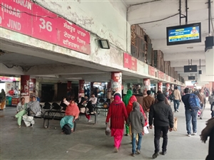 ਖੁਸ਼ਖਬਰੀ ! ਪੰਜਾਬ ਰੋਡਵੇਜ਼ ਕਰਮਚਾਰੀਆਂ ਦੀ ਹੜਤਾਲ ਖ਼ਤਮ, ਸਰਕਾਰੀ ਬੱਸਾਂ ਮੁੜ ਚਾਲੂ, ਯਾਤਰੀਆਂ ਦੇ ਚਿਹਰਿਆਂ 'ਤੇ ਆਈ ਮੁਸਕਾਨ