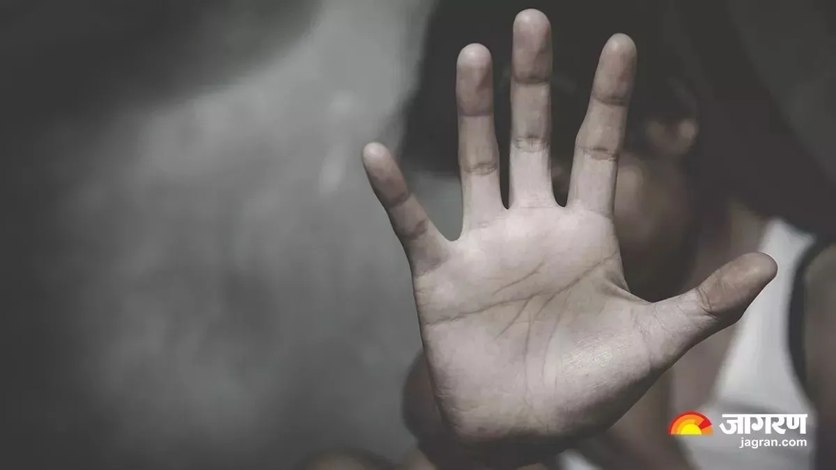 ਅਧਿਆਪਕ ਵੱਲੋਂ ਦੋ ਵਿਦਿਆਰਥਣਾਂ ਨਾਲ ਛੇੜਛਾੜ, ਪੁਲਿਸ ਨੇ ਦੋਸ਼ੀ ਨੂੰ ਕੀਤਾ ਗ੍ਰਿਫ਼ਤਾਰ