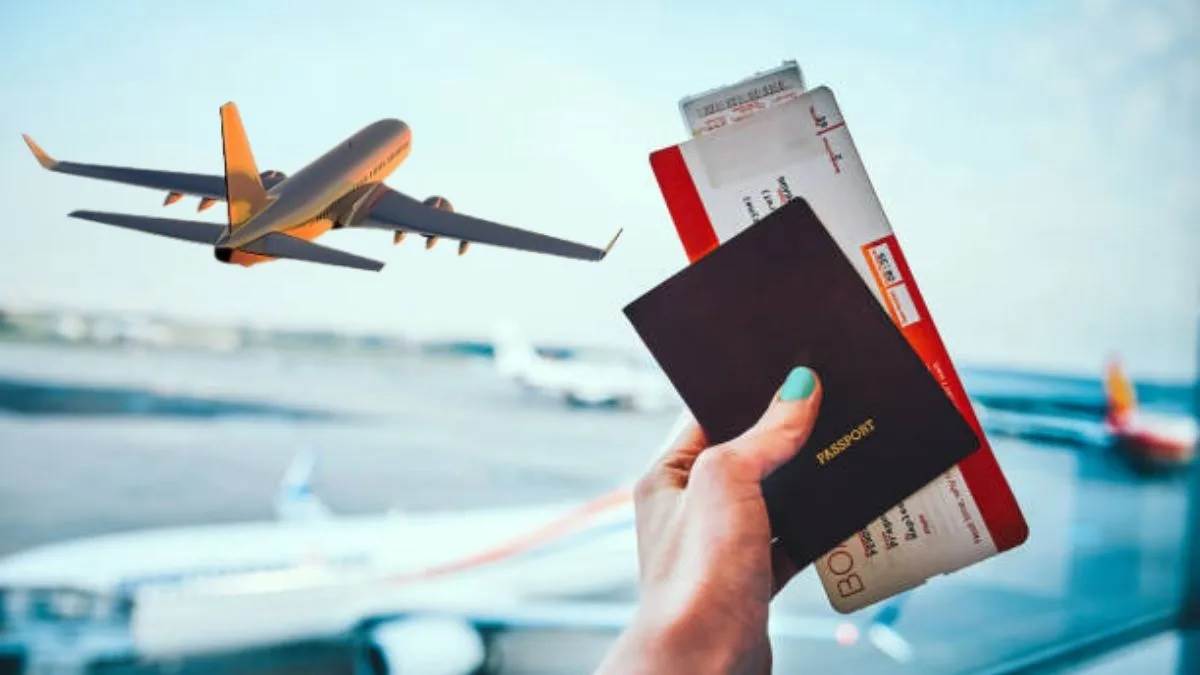 ਦਿੱਲੀ-ਮੁੰਬਈ ਹਵਾਈ ਅੱਡਿਆਂ ਤੋਂ ਉਡਾਣ ਭਰਨਾ ਹੋ ਸਕਦਾ ਹੈ ਹੋਰ ਮਹਿੰਗਾ, 22 ਗੁਣਾ ਤੱਕ ਵਧੇਗੀ ਯੂਜ਼ਰ ਫੀਸ; ਕਿੰਨੀਆਂ ਵਧਣਗੀਆਂ ਟਿਕਟਾਂ ਦੀਆਂ ਕੀਮਤਾਂ?