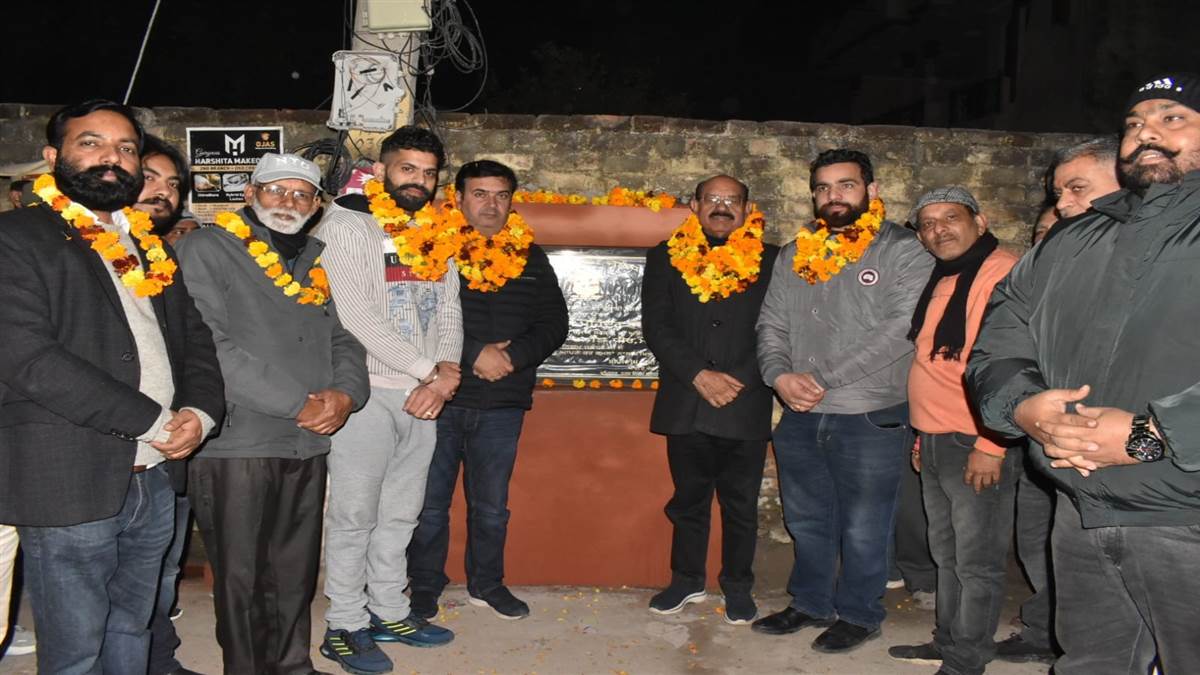 ਕੈਬਨਿਟ ਮੰਤਰੀ ਨੇ ਵਿਕਾਸ ਪ੍ਰਾਜੈਕਟਾਂ ਦੇ ਰੱਖੇ ਨੀਂਹ ਪੱਥਰ