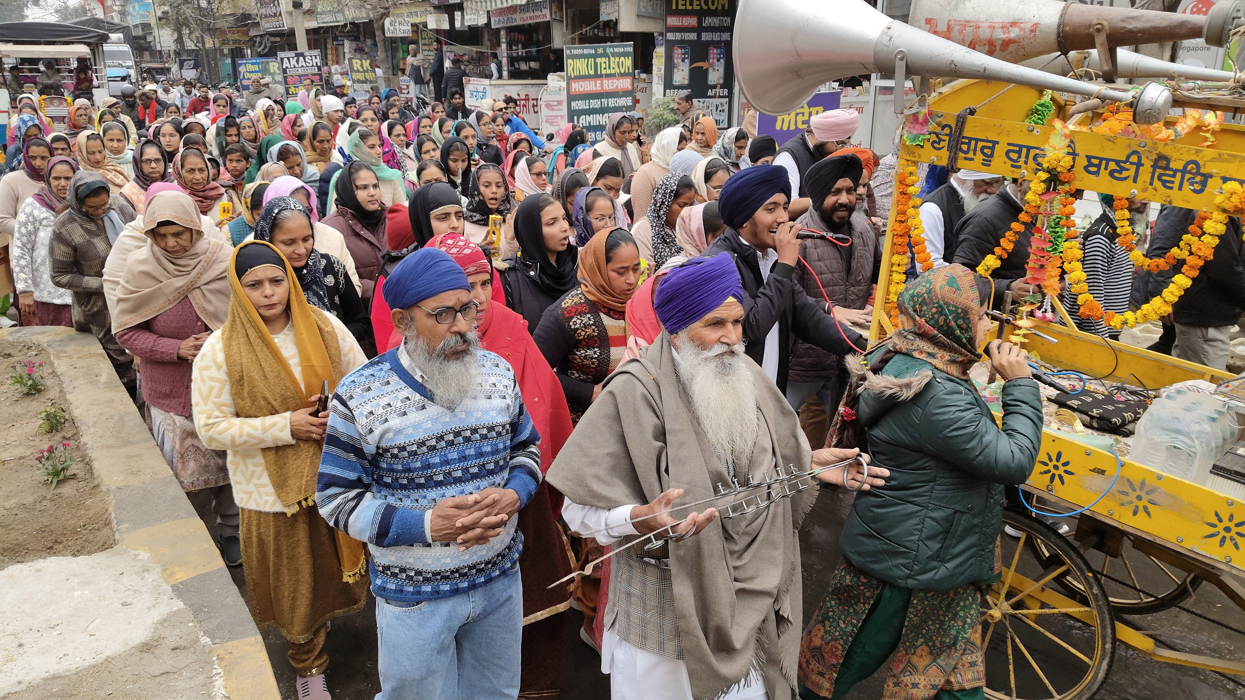 ਸ੍ਰੀ ਗੁਰੂ ਗੋਬਿੰਦ ਸਿੰਘ ਜੀ ਦੇ ਪ੍ਰਕਾਸ਼ ਦਿਹਾੜੇ ਨੂੰ ਸਮਰਪਿਤ ਵਿਸ਼ਾਲ ਨਗਰ ਕੀਰਤਨ ਸਜਾਇਆ ਗਿਆ